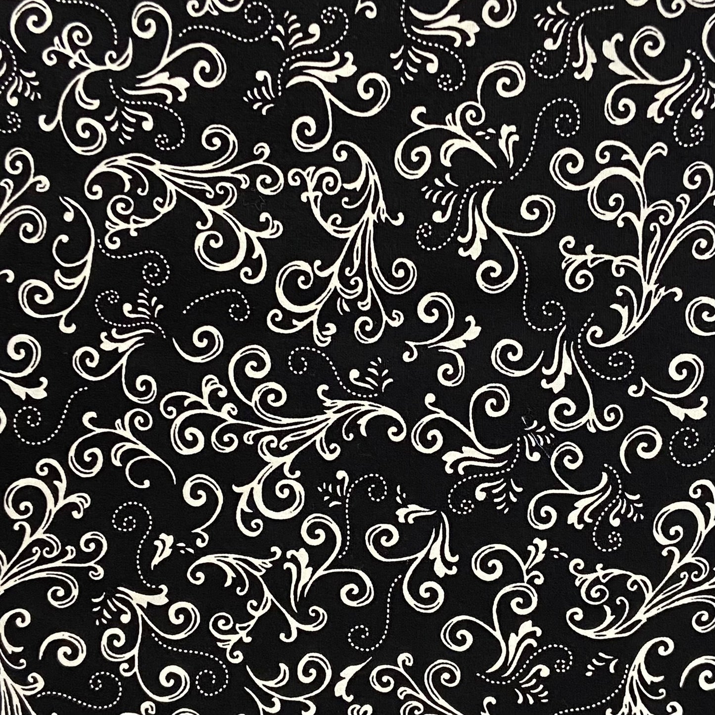 Blk/white Scroll