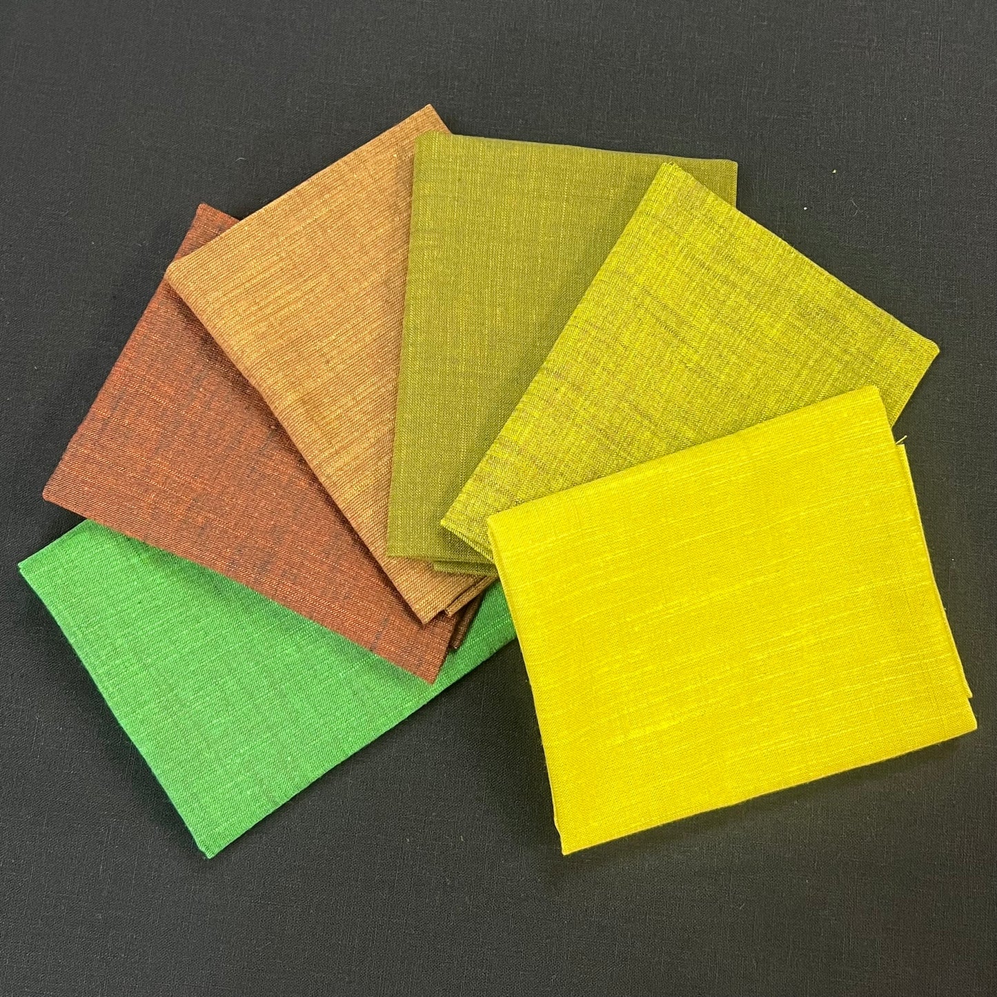 6 Fat Quarters Handloom Woodland