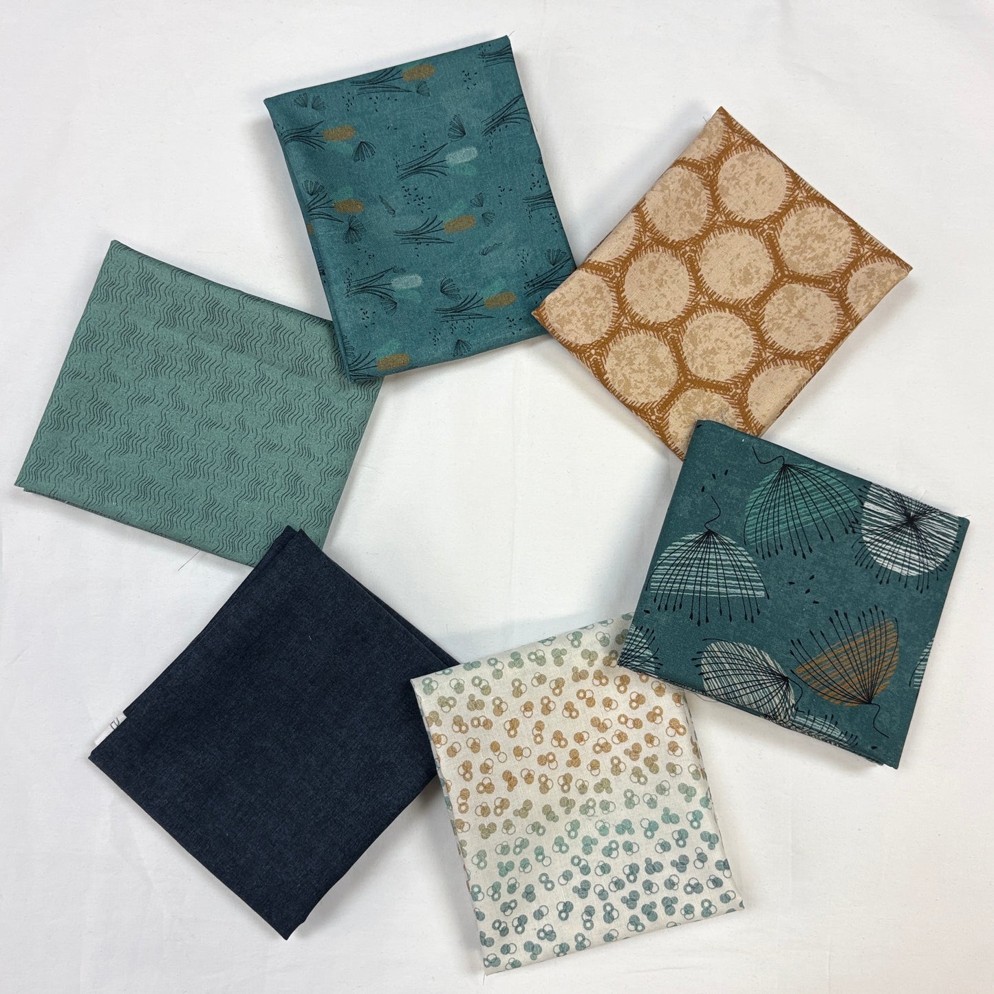 6 Fat Quarters Wisps on the Wind Blue/Teal