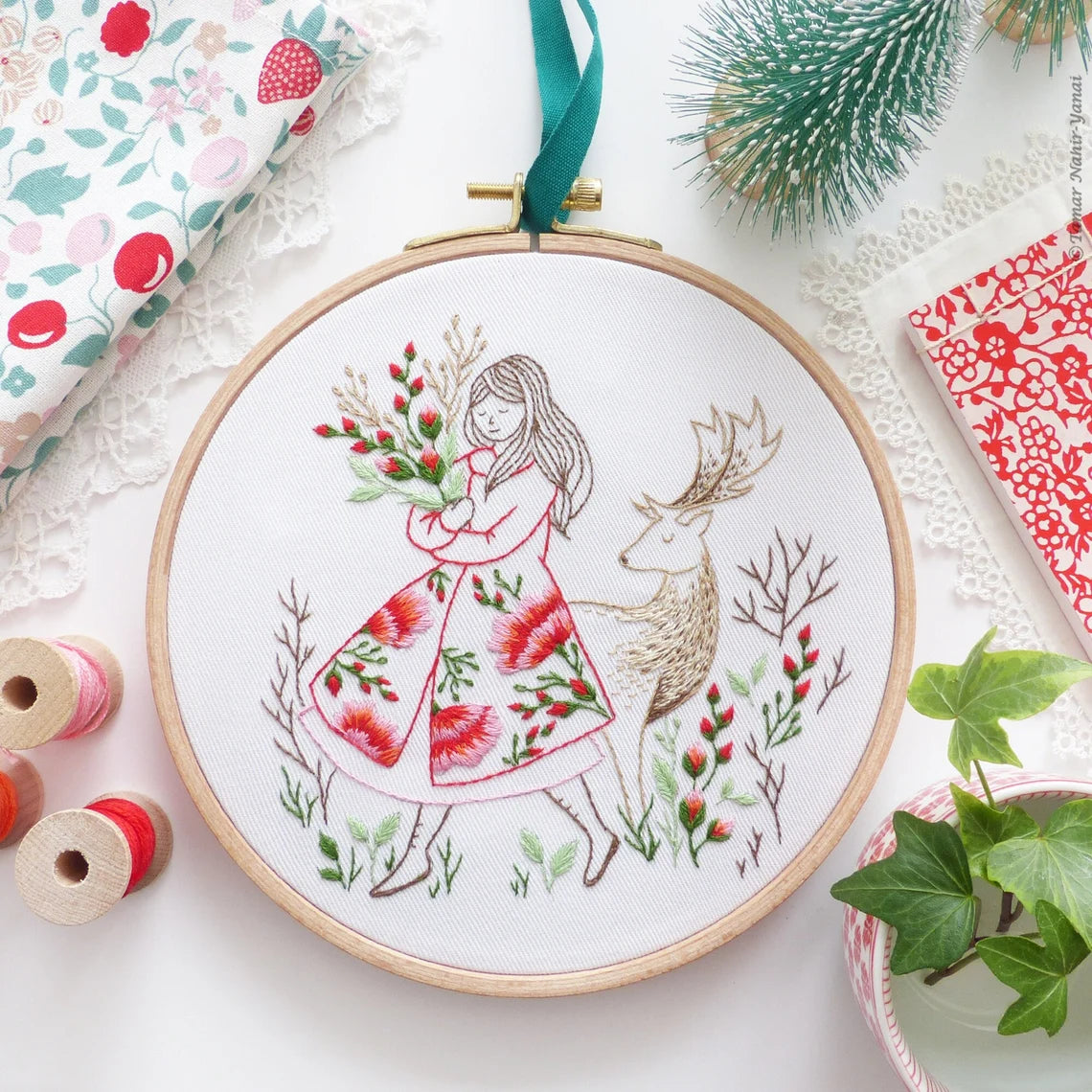 Festive Lady Kit